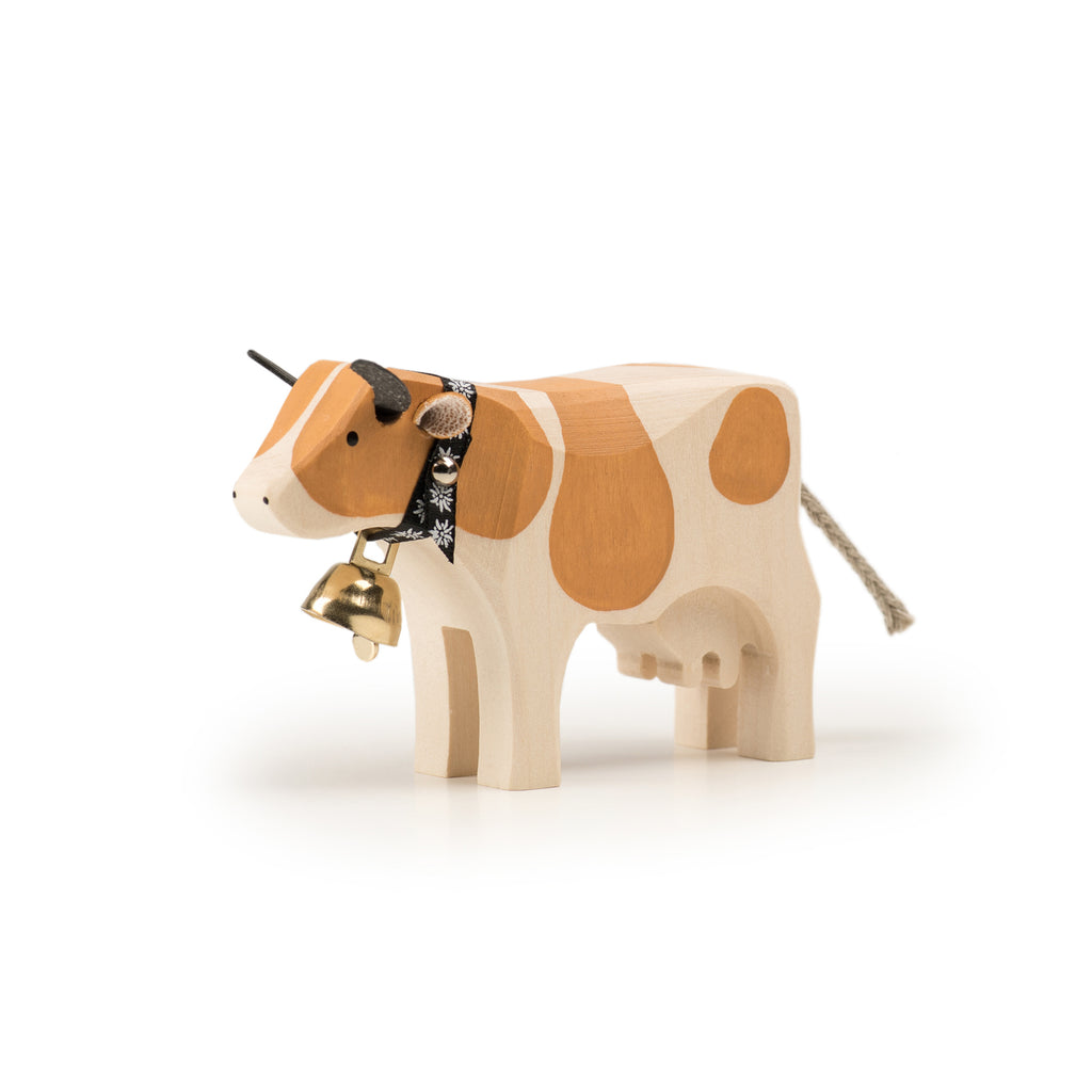Kuh 1 stehend Simmentaler