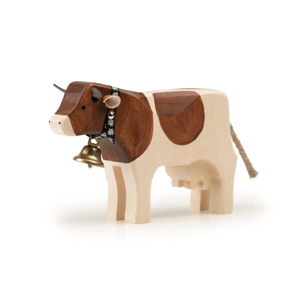 Kuh 2 stehend Red-Holstein