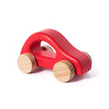 Holzauto in verschiedenen Farben
