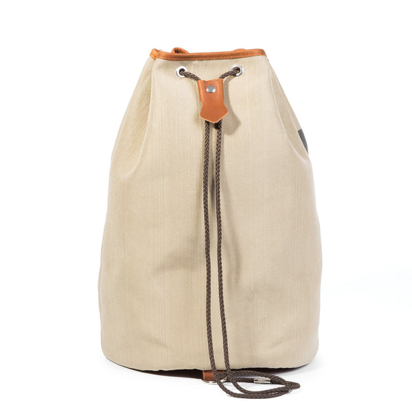 Sportbeutel aus Original Schweizer Postsack-Stoff PL 60