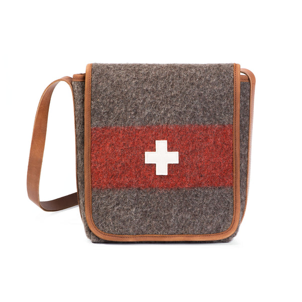 Schultertasche aus Original Schweizer Armeedecken WD 43